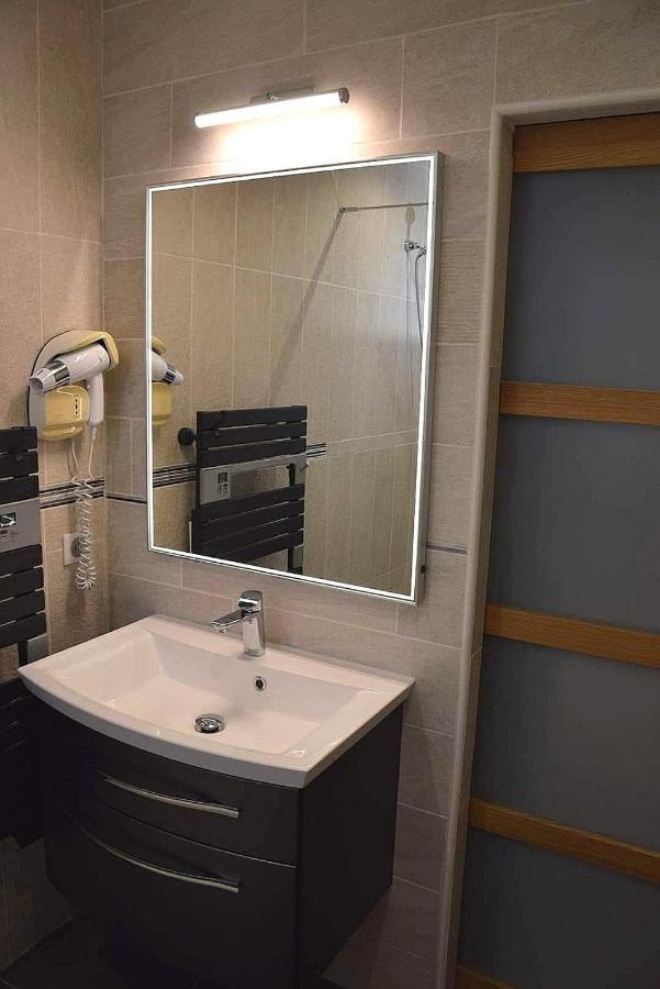 Logis Hotel Restaurant Spa Les Balcons De L'Esperance Limeuil Екстериор снимка